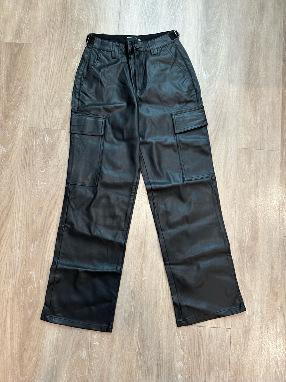 ASOS DESIGN Black Faux Leather Cargo Pants US 4